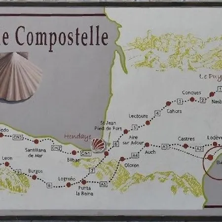 Vakantiehuis Tiny House 1, 2 Ou 3 Personnes Soeursgrises Centre Historique Coeur De L'herault Occitanie, Vieille De France, Chemin De Compostelle A Pied Ou Velo, Passeport Du Pelerin 24h, Petits Dejeuners Et Repas, 300m Du Centre