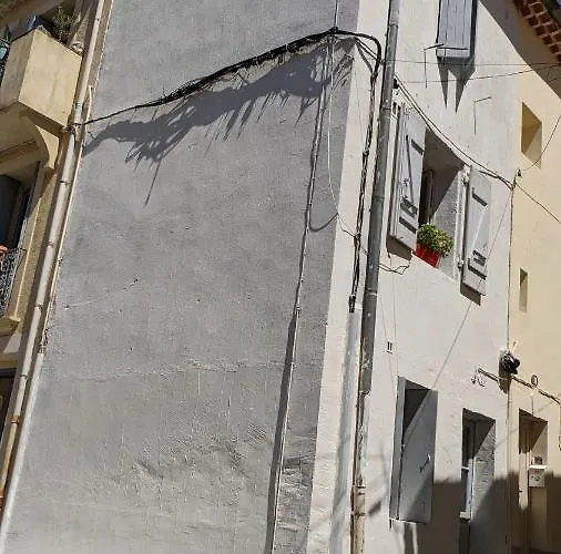 Tiny House 1, 2 Ou 3 Personnes Soeursgrises Centre Historique Coeur De L'herault Capitale D'occitanie, Vieille De France * Μπεζιέ