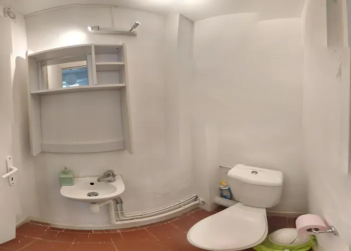 Tiny House 1, 2 Ou 3 Personnes Soeursgrises Centre Historique Coeur De L'herault Capitale D'occitanie, Vieille De France