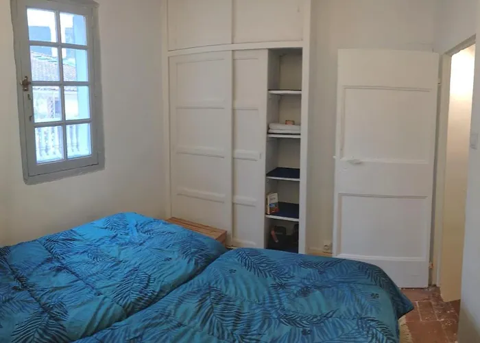 Дом отдыха Tiny House 1, 2 Ou 3 Personnes Soeursgrises Centre Historique Coeur De L'herault Occitanie, Vieille De France, Chemin De Compostelle Безье